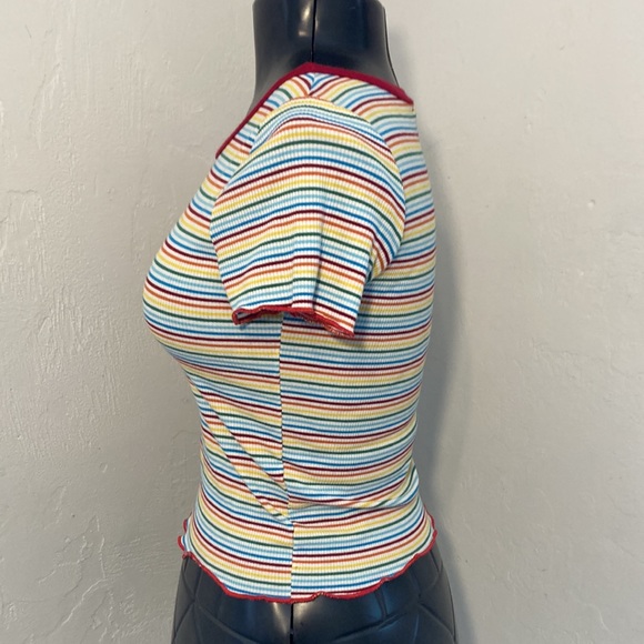 #LOVEWINS Women’s Medium Crop-top Short-sleeve Colorful Striped Shirt - Picture 4 of 7